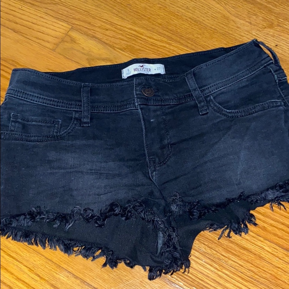 Black hollister shorts